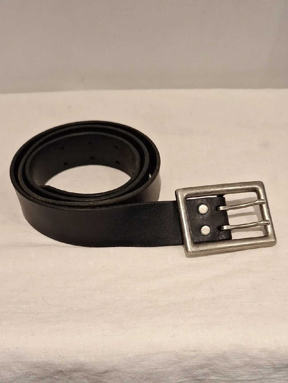 Guess Black Leather Men's Belt with Double Pronge  Silver Rectangle Buckle
